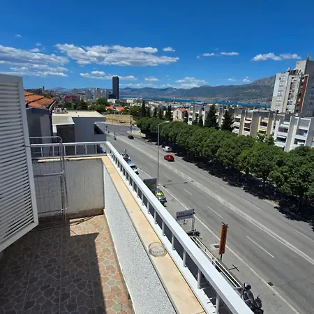 Small Northside Διαμέρισμα